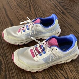 Womens On Cloud Cloudvista Train running sneakers